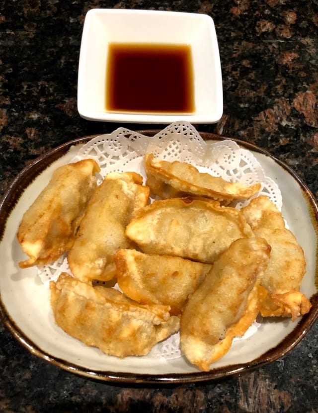 Gyoza (8 pcs).